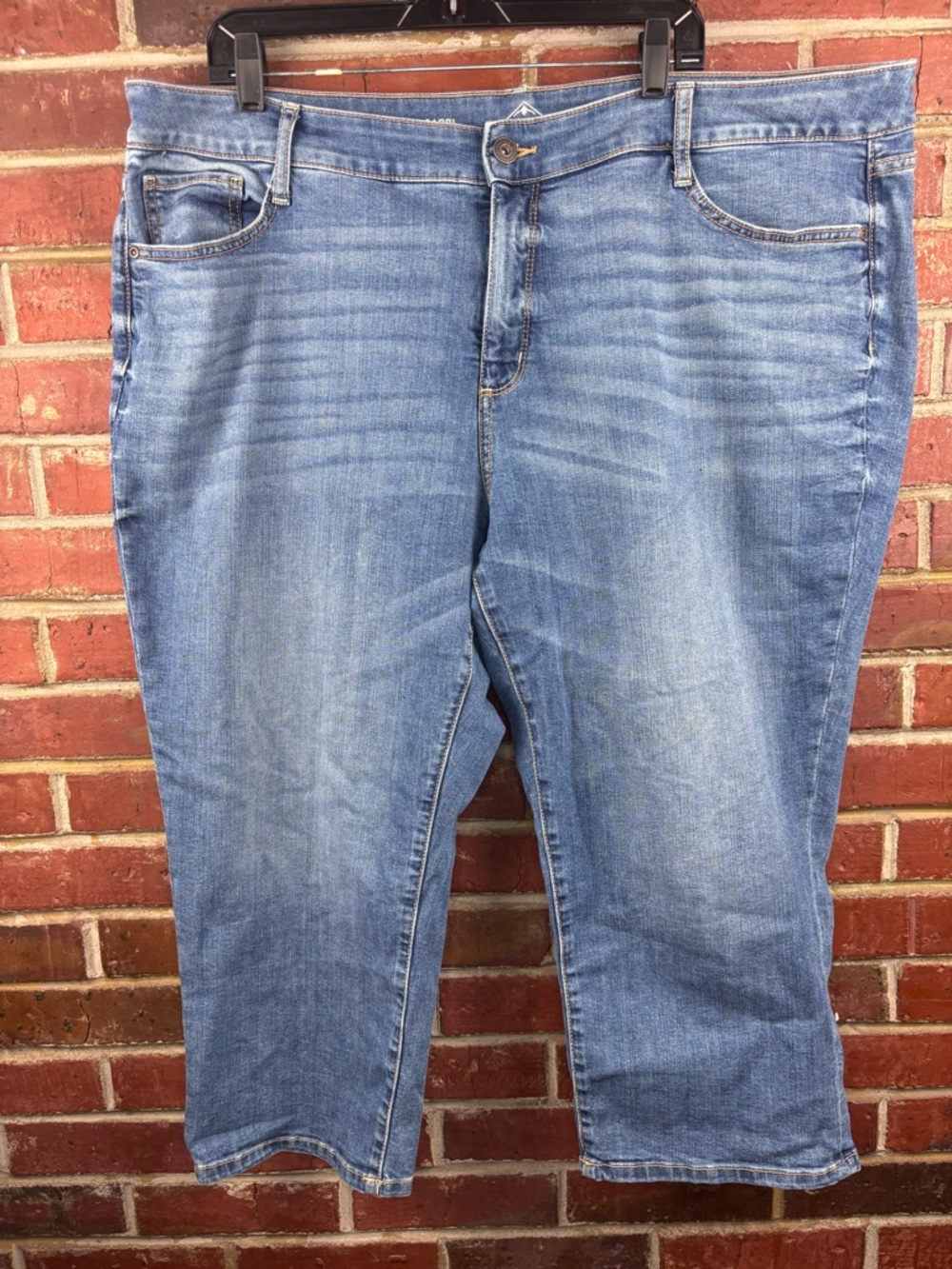 St. John’s Bay Blue Women's Plus Size Stretch Capri Pants Jeans Size 24W